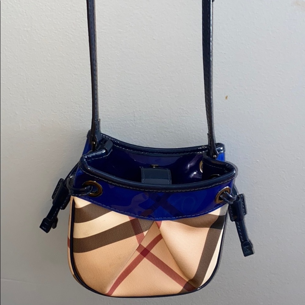 Burberry Bag - Picture 4 of 6